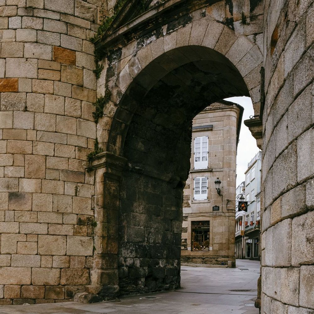 Los maragatos de la puerta de San Pedro